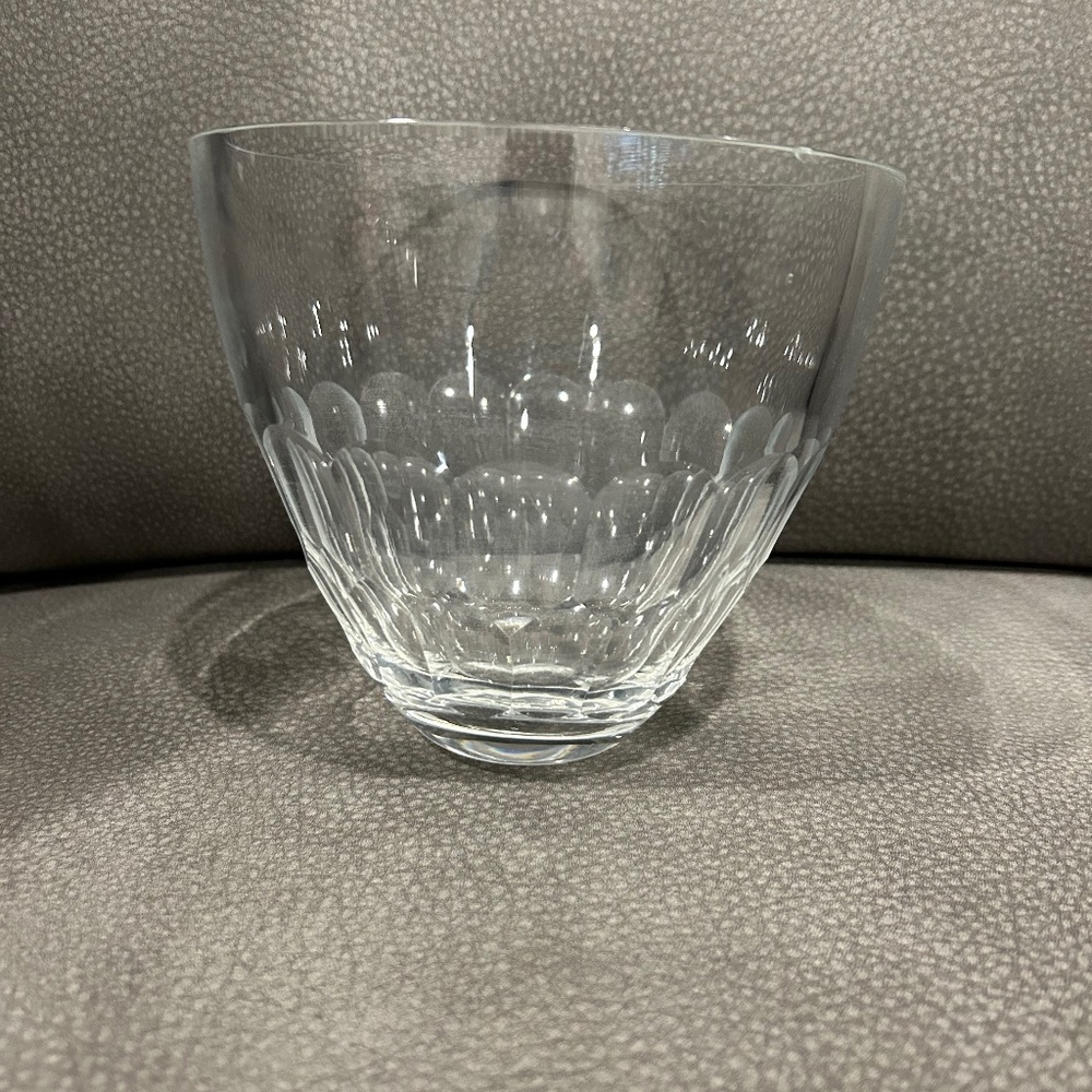 Vera Wang Flowers 5” Tall Roses Centerpiece Glass Bowl